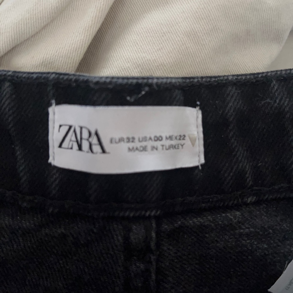 Zara high waisted denim washed black jeans with hole